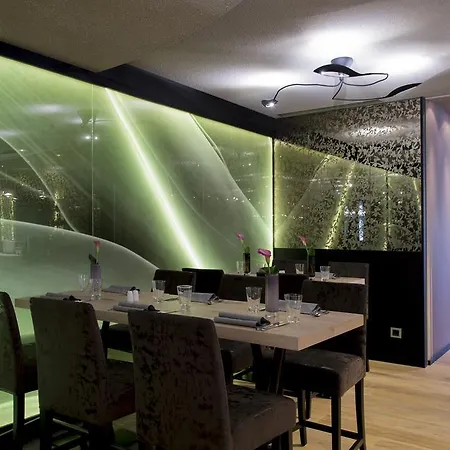 Hotel Atrium 4*