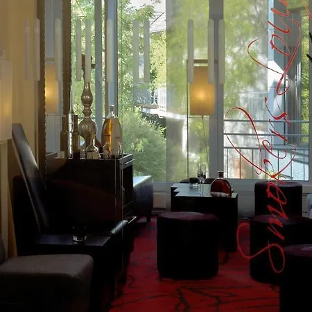 Atrium Hotel
